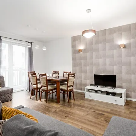 Chill Fieldorfa * Варшава