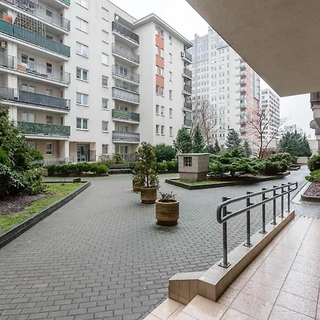 Apartment Chill Fieldorfa Warschau